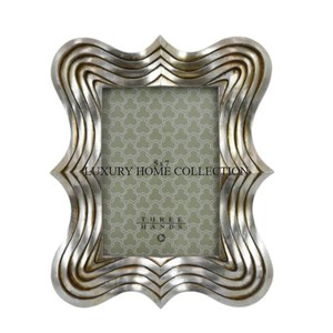 Antique-style Metal Photo <b>Frame</b> with Detailed Carvings and Weathered Finished Perfect for Rustic or Vintage-themed Decor - Product Image 2