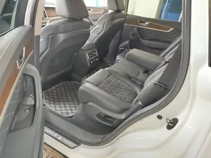 HONGQI HS7 2019 d'occasion, conduite à gauche/droite - Product Image 4