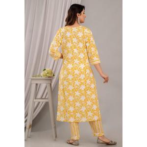 Conjunto de Kurta recto con estampado floral amarillo para mujer con pantalones y Dupatta con diseño de yugo - Product Image 2