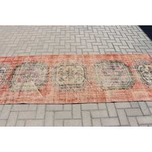 Tapis vintage, tapis turc 3,2x9,3 pieds, tapis marocain en laine rouge et bleu - Product Image 3