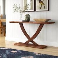 Table console élégante en bois conçue pour améliorer l'entrée avec un rangement fonctionnel et une décoration intérieure intemporelle