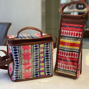 Trendy Handbags For Women With Fashionable Finishes Unique Colors And Practical Interior For Maximum Usability - Product Image 5