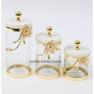 Botes de vidrio grandes con tapa pulida dorada martillada y perilla de diseño de base Botes de almacenamiento decorativos de cocina de lujo - Product Image 6