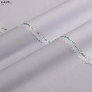 Producto de Algodón Burberry de 4 Metros en Liquidación - Product Image 1