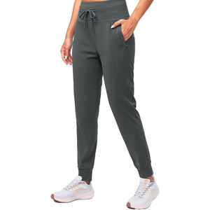 Pantalones deportivos de moda para mujer diseñados para la comodidad y el estilo Ideal para el salón de viaje y el estilo de vida activo diario - Product Image 1