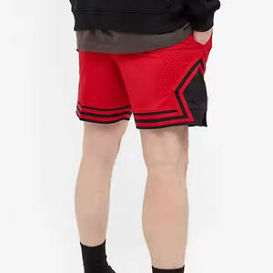 Shorts d'entraînement de qualité supérieure pour hommes noir et rouge couleur survêtement coupe coton Polyester taille élastique respirant entraînement Shorts de course - Product Image 4