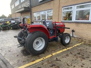Massey Ferguson 1740 Agricultural Tractor 85 Horsepower Diesel Engine Farm Equipment with Strong Hydraulic System - Product Image 3