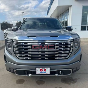 GMC Sierra 1500 Denali 2023 Usada en Buen Estado, Cabina Doble 4 Puertas, Tracción en las 4 Ruedas, 5.8 pies SB - Product Image 1