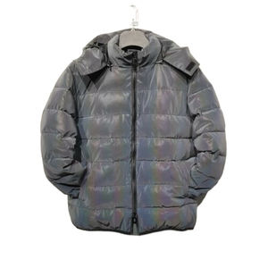 Veste matelassée de créateur personnalisée Logo OEM Veste matelassée surdimensionnée hiver en duvet pour hommes Réfléchissante Veste matelassée brillante personnalisée - Product Image 1
