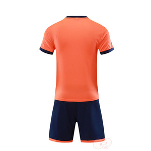 Conjuntos de Uniformes de Fútbol Personalizados de Fábrica, Último Diseño, 100% Poliéster, Transpirable, Ligero y Ecológico - Product Image 2