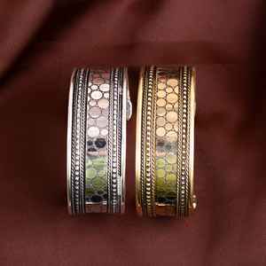 Brazalete de moda de latón indio de tamaño personalizable, brazalete de diseño simple para niñas, boda y regalo, brazalete de latón adecuado - Product Image 1