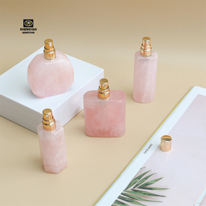 Bouteille de parfum en cristal clair avec Logo personnalisé de luxe pour femme - Product Image 3