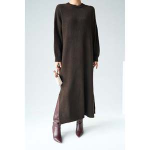 Robe longue en tricot marron foncé - Product Image 4