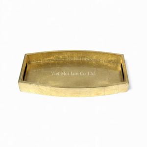Plateau en laque à feuille d'or fait à la main, décoratif pour servir de la nourriture, présentoir de table et décoration de la maison en provenance du Vietnam - Product Image 1