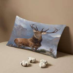 Coussin turc à imprimé cerf sauvage - Décoration de maison côtière, coussin de sol doux, 18"x18" - 45x45 cm - Product Image 5