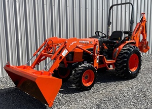 Tractor Kubota B3300SU de 33 HP con Motor Diésel, Cargador Frontal, Retroexcavadora, Tractor Compacto Utilitario para Granja - Product Image 3