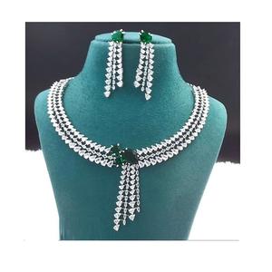 ชุดเครื่องประดับอินเทรนด์สำหรับผู้หญิงสร้อยคอเพชรและต่างหูประกายอเมริกันสำหรับผู้หญิง - Product Image 1