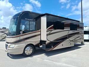 Caravana de camping ajustable Fleetwood Southwind 34A usada de 2015, Euro 6, para 4-6 personas - Product Image 2