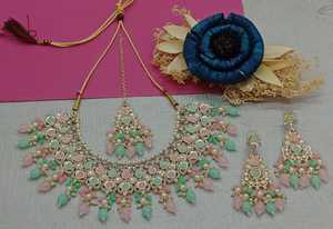 Nuevo diseño chapado en oro tradicional gota perla y Kundan tachonado pendiente Mangtika gargantilla collar conjunto y conjunto de joyería para mujer - Product Image 4