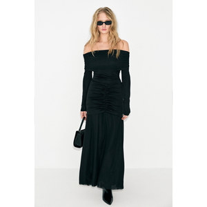 GRIMELANGE BRILLANTE Robe longue à manches longues pour femme, à épaules dénudées, à ourlet ouvert, à double couche, avec détails en maille et fronces - Product Image 1