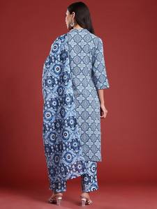 Kurta regular estampada con motivos étnicos con pantalones y con Dupatta - Product Image 4