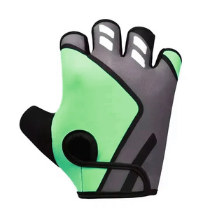 Gants d'haltérophilie Logo personnalisé Qualité supérieure Gants de musculation et de fitness pour hommes Entraînement OEM et services - Product Image 3