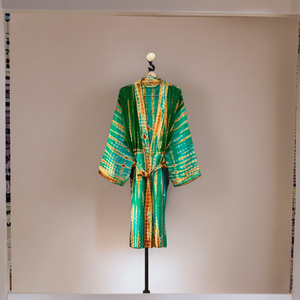 Vert Tie-Dye Kimono Robe pour les femmes 100% Soie Satin Large Kimono Manches Facile Confort Bohème Resort Porter Doux Respirant - Product Image 1
