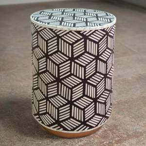 Mesa Auxiliar de Lujo Tradicional con Incrustaciones de Hueso y Arte Intrincado para Muebles Elegantes y Decoración del Hogar - Product Image 1