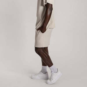 Vente en gros 2025 Ensemble de shorts pour hommes Haut à manches courtes décontracté d'été et shorts de sport pour hommes Ensemble de t-shirts et shorts de sport pour hommes - Product Image 6