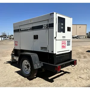 Groupe électrogène diesel industriel 20 kW avec sélecteur de tension rotatif, remorquable, pour alimentation de secours commerciale - Product Image 2