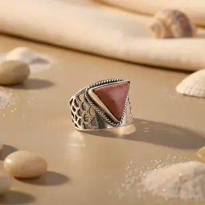 Bague en argent 925 à motif géométrique, opale rose taille ovale, bijou fantaisie plaqué rhodium pour femme, opale rose ovale incrustée - Product Image 1