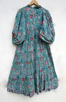 Robe longue grande taille avec imprimé floral, détail boutonné, coton écologique, naturel, ODM pour femmes
