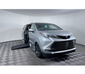 Toyota Sienna Platinum AWD 2025 Usada en Buenas Condiciones, Certificada y Limpia, para 7 Pasajeros - Product Image 6