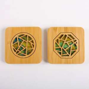 Juego de posavasos de madera de alta calidad diseñado para una fuerte protección de superficies, perfecto para espacios de vida modernos. - Product Image 4