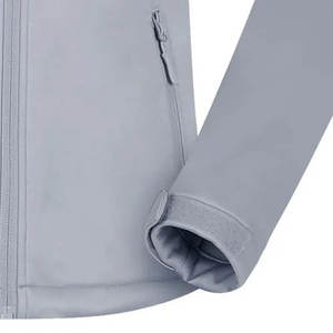 Veste lourde veste d'extérieur respirante pour femmes en plein air à la mode de bonne qualité avec veste softshell décontractée personnalisée - Product Image 3