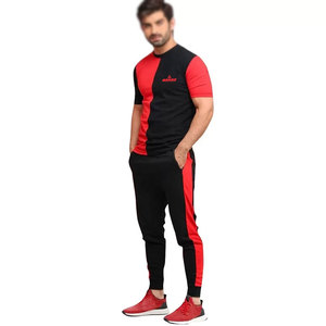Chándal personalizado de manga corta y pantalones para correr para hombre para el verano con tejido fresco y de secado rápido, conjunto de chándal elegante para hombre - Product Image 3
