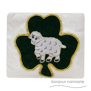 Collezione di portamonete con trifoglio in stile artigianale | Sacchetti con motivo di elefante in rilievo - Product Image 2