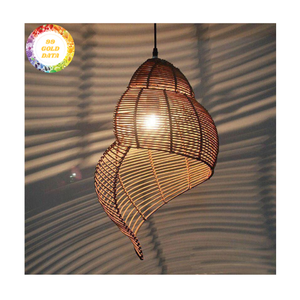 โคมไฟไม้ไผ่แขวนทำด้วยมือแบบเรียบง่ายสำหรับคาเฟ่บาร์โคมไฟภายในผลิตในเวียดนาม - Product Image 1