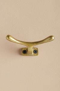 Modern Stainless Steel Metal <b>Coat</b> Hook With Sleek Minimal Design And Durable <b>Wall</b> <b>Mount</b> Construction - Product Image 4