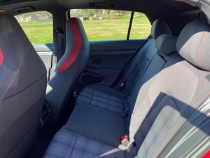 Venta de Vehículo Volkswagen Golf GTI SE 2021 de Segunda Mano, 5 Puertas, Automático, Cuero de Alta Calidad, Volante a la Derecha/Izquierda - Product Image 5