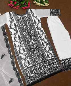 Bas de robe de travail à impression numérique en mousseline de soie de créateur avec dupatta aprty wear prix de gros vêtement ethnique prix de gros vêtements ethniques - Product Image 3