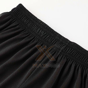 Uniforme de basket-ball respirant de haute qualité avec logo personnalisé, couleurs et tailles sur mesure - Product Image 4