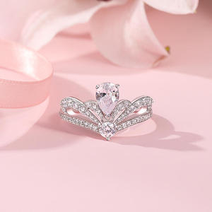Bague de fiançailles Jeulia en moissanite taille poire, design couronne, argent sterling plaqué rhodium - Product Image 5