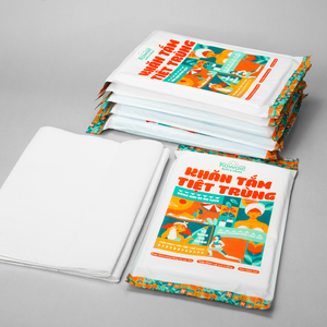 Fabriquée au Vietnam, cette serviette Kawaii compacte et absorbante est jetable, fabriquée en tissu non tissé, et idéale pour les voyages - Product Image 4