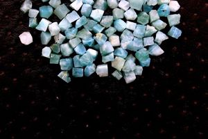 50 pièces minuscule Larimar rugueux taille minérale 2-4 MM pierre précieuse Larimar naturelle pierres brutes non traitées fabrication brute bijoux véritable rugueux - Product Image 5