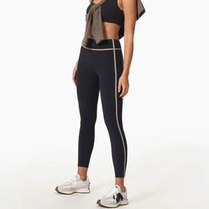 Ensemble de leggings et soutien-gorge de sport pour femmes avec logo personnalisé, séchage rapide, taille mi-haute, léger, respirant, en coton, prix de gros - Product Image 5