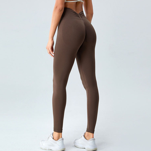 Custom Wholesale Luxury Polyester Cotton Fitness Bra Outfits Loose Fit Running Joggers Casual Two Pieces Women Sports Set - Product Image 5