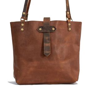 Nouveau design Sacs à bandoulière en cuir de grande capacité à usage quotidien Portefeuilles Sacs à main de luxe de créateur pour femmes AV-0094 - Product Image 1