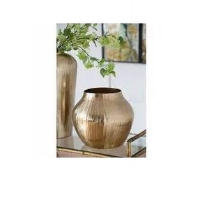 Jardinière décorative pour la maison et le jardin de style américain en métal enduit de poudre blanc fait à la main, intérieur et écologique, au design élégant - Product Image 4