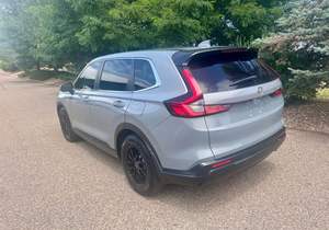 Bien mantenido limpio 2024 Hond-a híbrido 2WD - Product Image 3